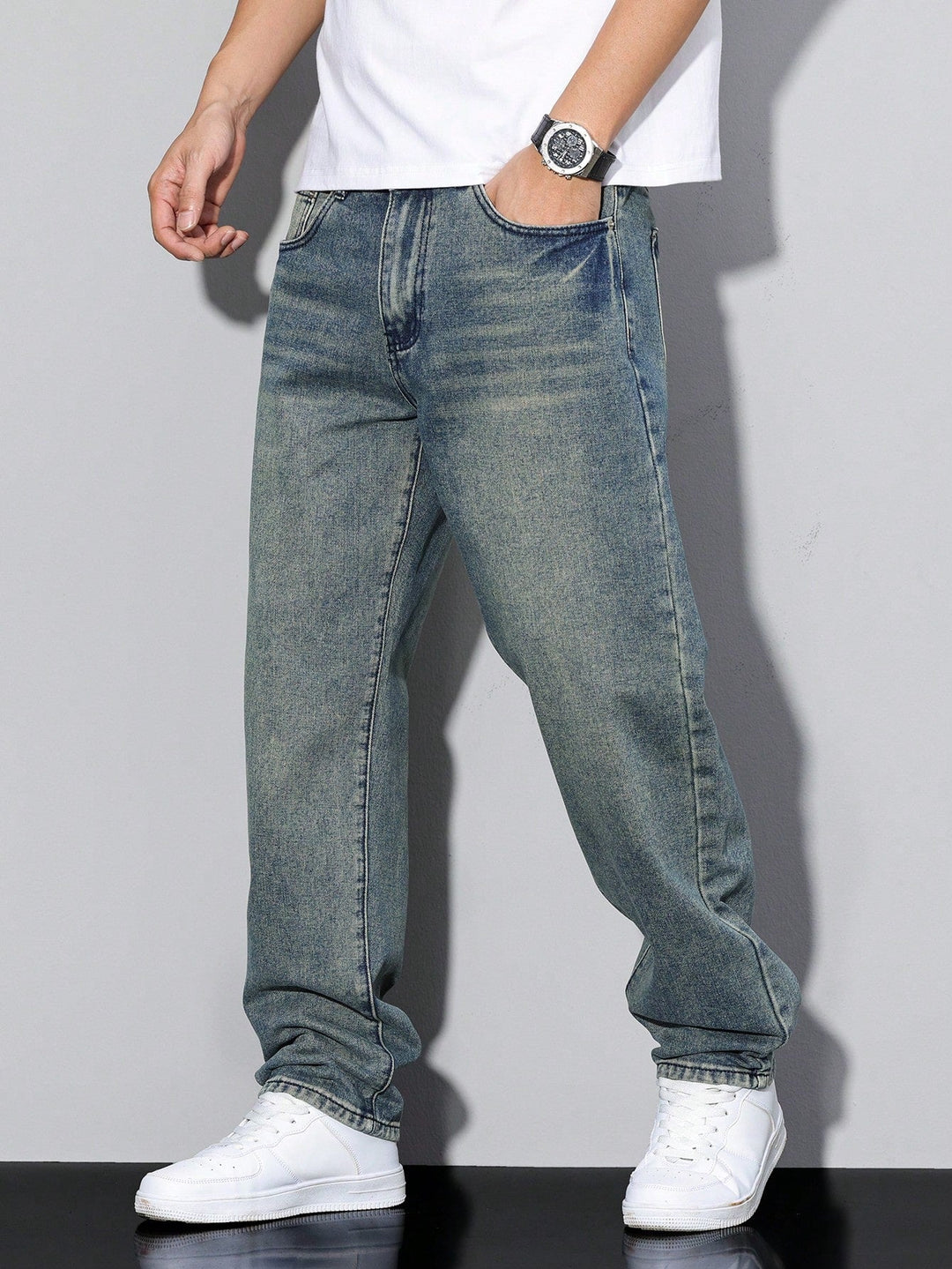 Authentieke denim baggy jeans voor heren, een klassieker met een moderne losse pasvorm.