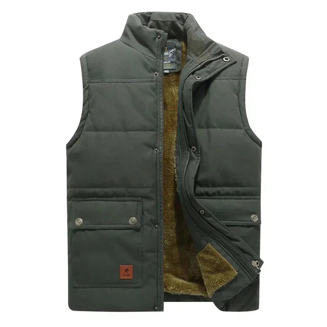 Stijlvolle gewatteerde heren bodywarmer met fleece voering en staande kraag voor winterse casual outfits.