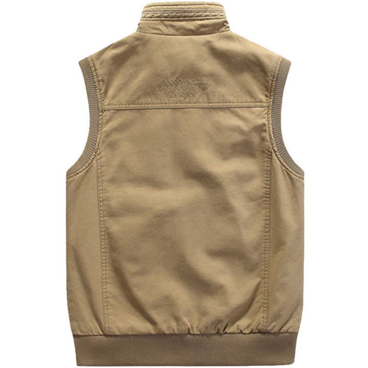 Casual khaki herenbodywarmer met ritssluiting, perfect voor een gelaagde voorjaarslook. Comfortabel en stijlvol.