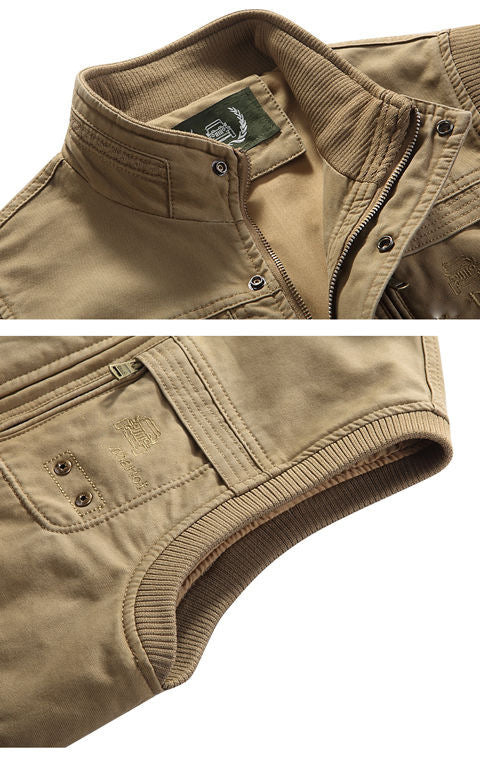 Stijlvolle heren bodywarmer in khaki, veelzijdig en comfortabel voor dagelijks gebruik en buitenactiviteiten.