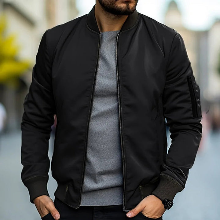 Elegant heren bomberjack, perfect als casual jas in trendy pilotenstijl. Comfortabel en veelzijdig.