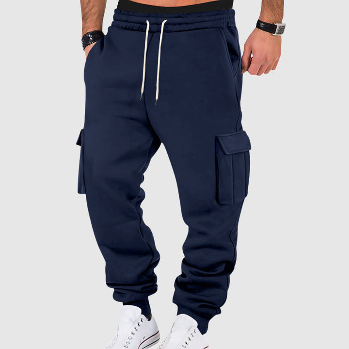 Moderne herenbroek, cargo joggingbroek met trekkoord voor comfort, taps toelopend voor een trendy pasvorm.