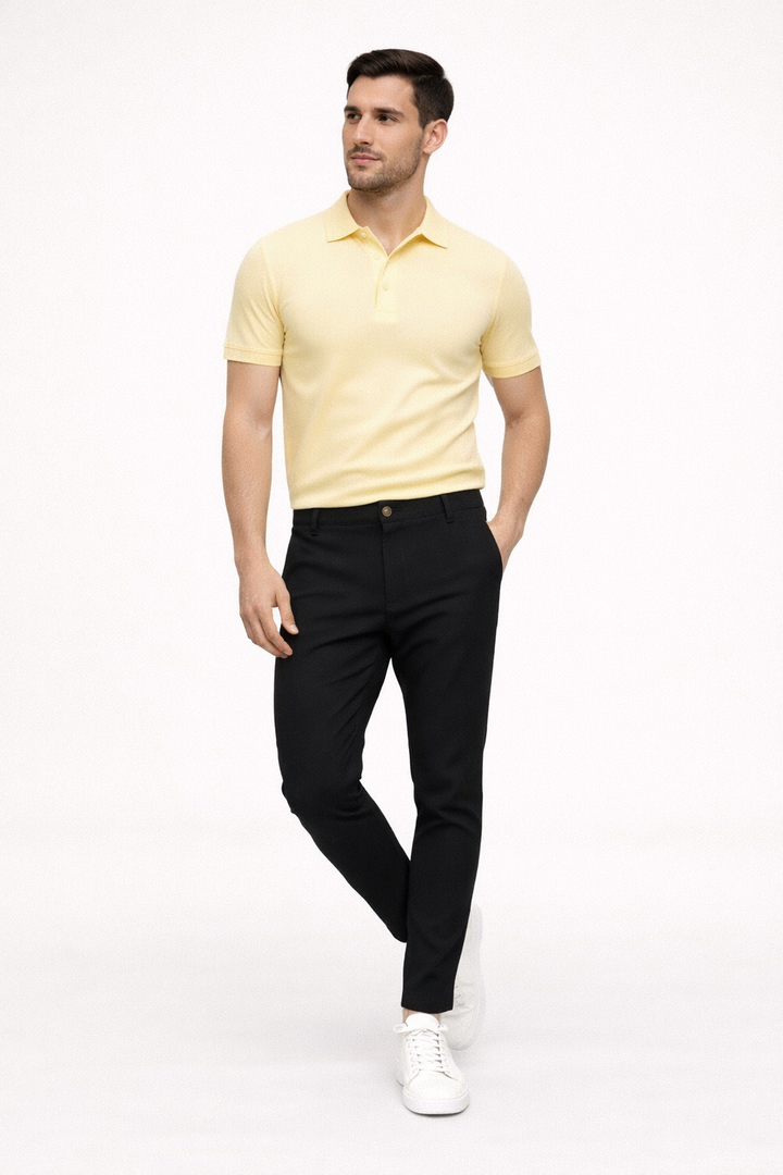 Heren chino broek, recht model, comfortabele pasvorm. Ideaal voor casual & smart casual herenmode. Essentieel voor elke dag.