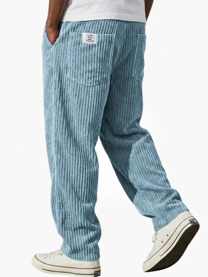 Heren vrijetijdsbroek: comfortabele loose fit corduroy pantalon met elastische tailleband.