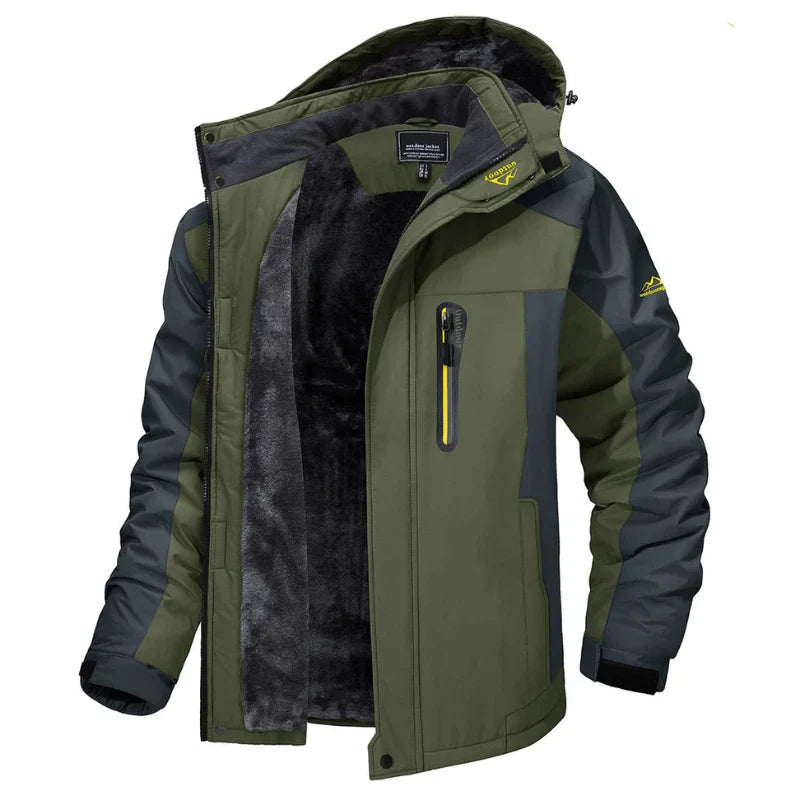 Heren winterjas met capuchon en praktische zakken, dik gevoerd voor extra warmte en functionaliteit.