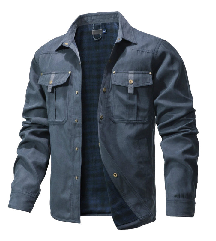 Trendy herenjack met ruitpatroon en functionele borstzakken, ideaal voor herfst- en wintermode.