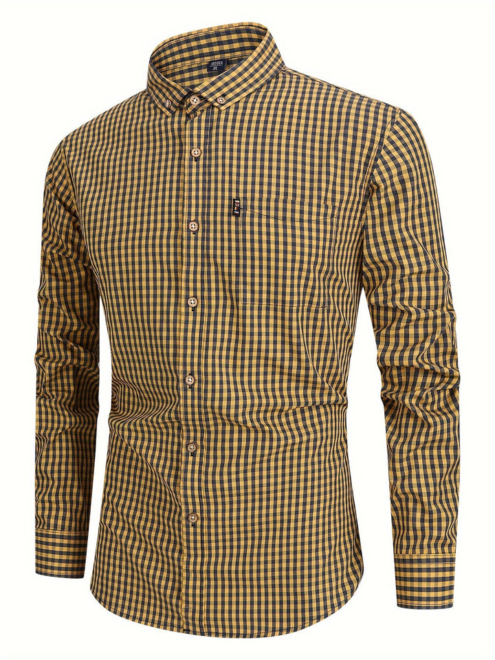 Modieus geruit herenoverhemd, lange mouwen, en stijlvolle knoopsluiting. Een must-have voor mannen.
