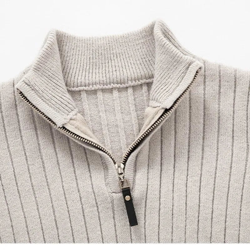 Stijlvolle heren half-zip trui, ideaal voor een veelzijdige en warme herfst/winter look.