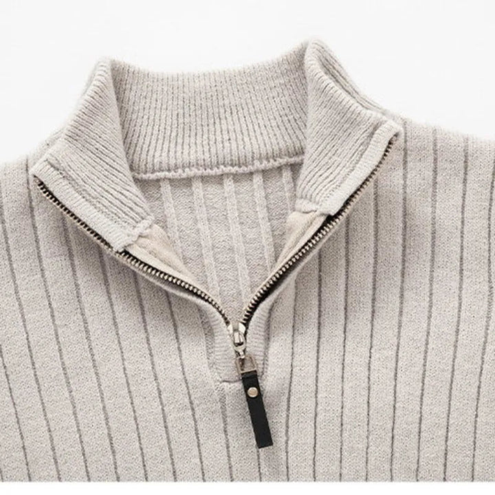 Stijlvolle heren half-zip trui, ideaal voor een veelzijdige en warme herfst/winter look.