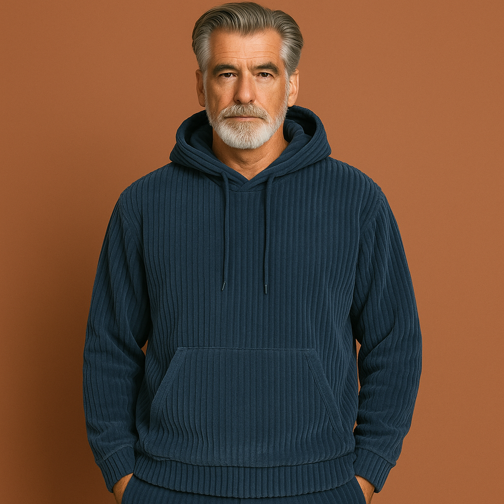 Bruine heren hoodie, ideaal voor streetwear en herfst outfits. Comfortabel met veelzijdige relaxte pasvorm.