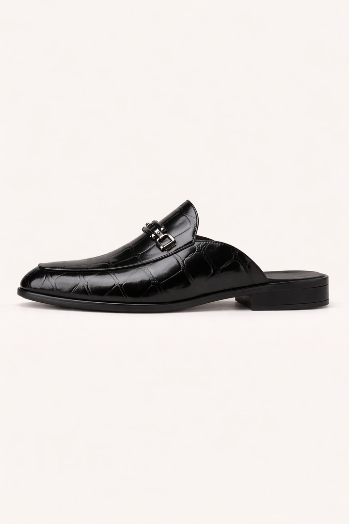 Comfortabele heren slip-on instappers met hak, ideaal als nette zomerschoenen voor dagelijks gebruik.