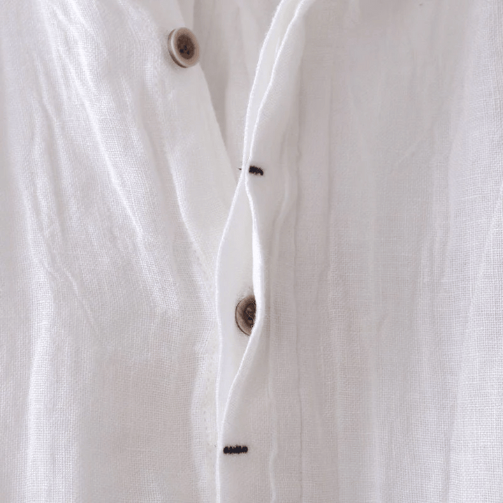 Klassiek heren overhemd met tijdloos design, veelzijdig voor elke gelegenheid; perfect voor zomerse dagen.