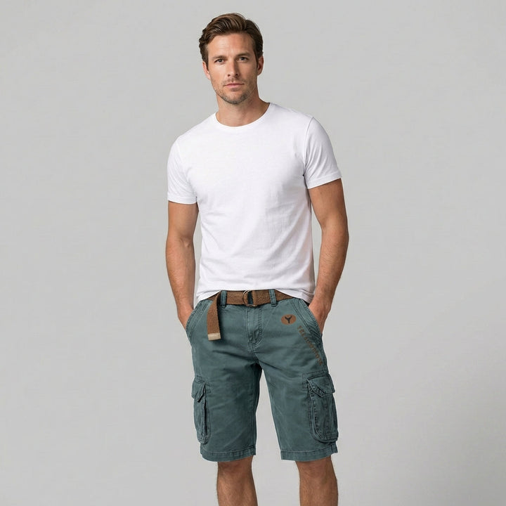 Luchtige heren zomerbroek in cargostijl, perfect voor een casual look en comfortabel op warme dagen.