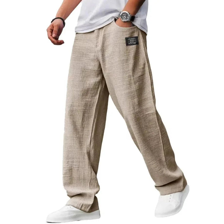 Heren rechte broek met comfortabele elastische tailleband. Lichtgewicht en perfect voor dagelijks gebruik.