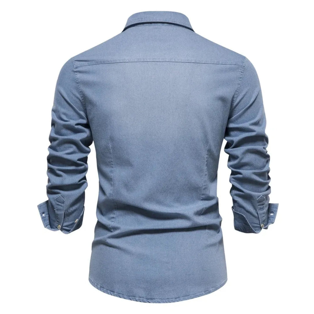 Essentieel heren overhemd met lange mouwen en knoopsluiting. Perfecte mannenmode voor elke gelegenheid en stijl.