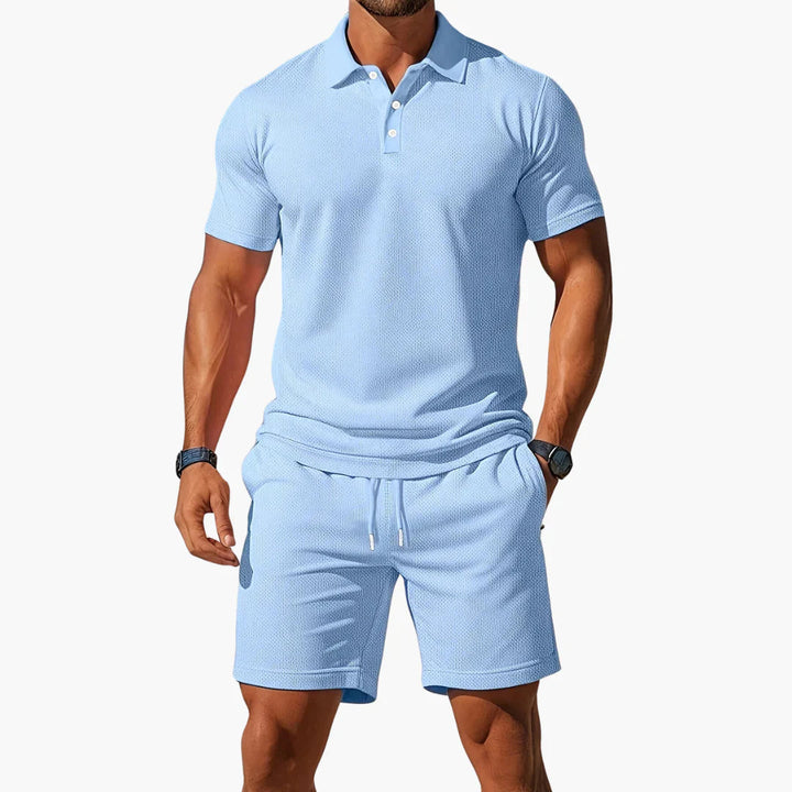 Heren polo set: ademende polo en korte broek voor zomerse dagen. Comfortabele casual herenkleding.