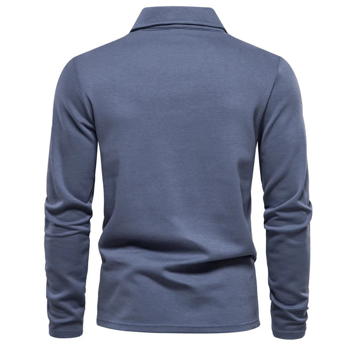 Veelzijdig heren poloshirt met lange mouwen en polokraag, perfect voor zowel casual als smart casual outfits.