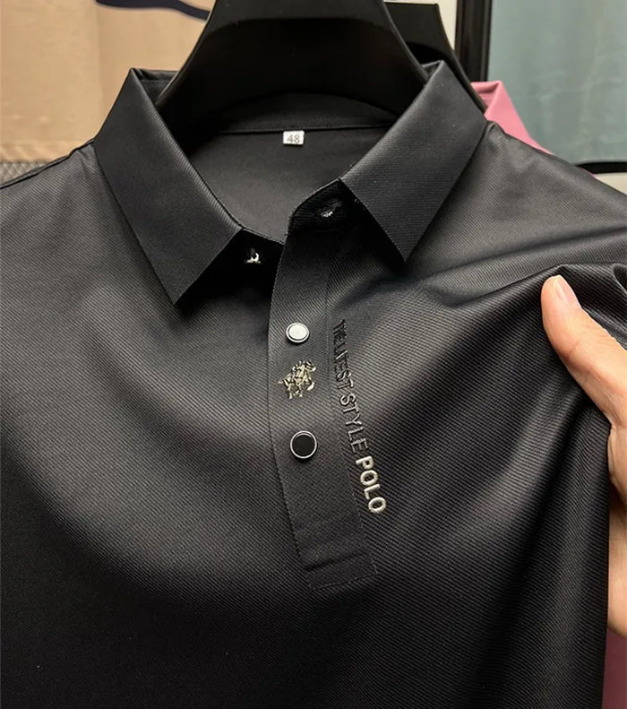 Zakelijk heren poloshirt, elegant en toch comfortabel. Strijkvrij voor een verzorgde uitstraling.