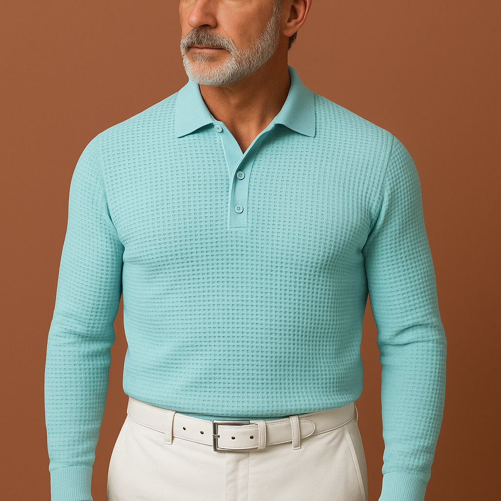 Donkerblauwe heren polotrui, comfortabel en modieus voor ontspannen dagen of dagelijkse casual outfits.