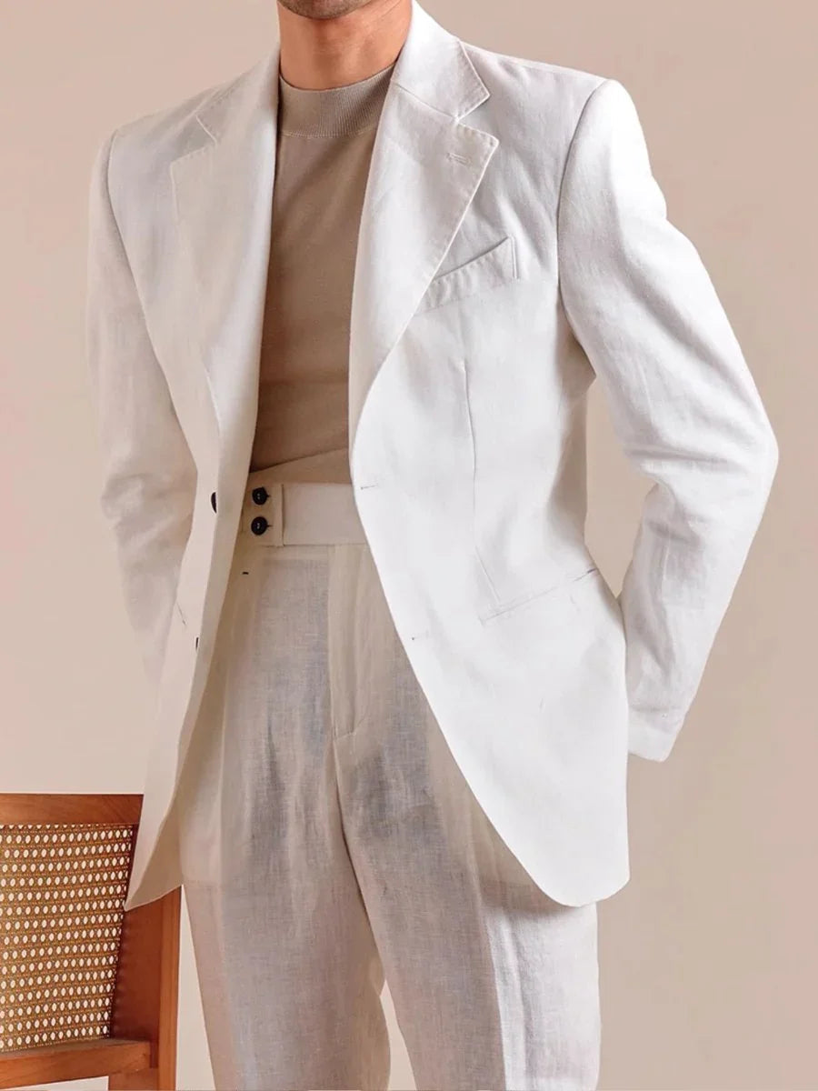 Heren slim fit blazer met revers, een essentieel item voor de moderne man die stijl en comfort zoekt.