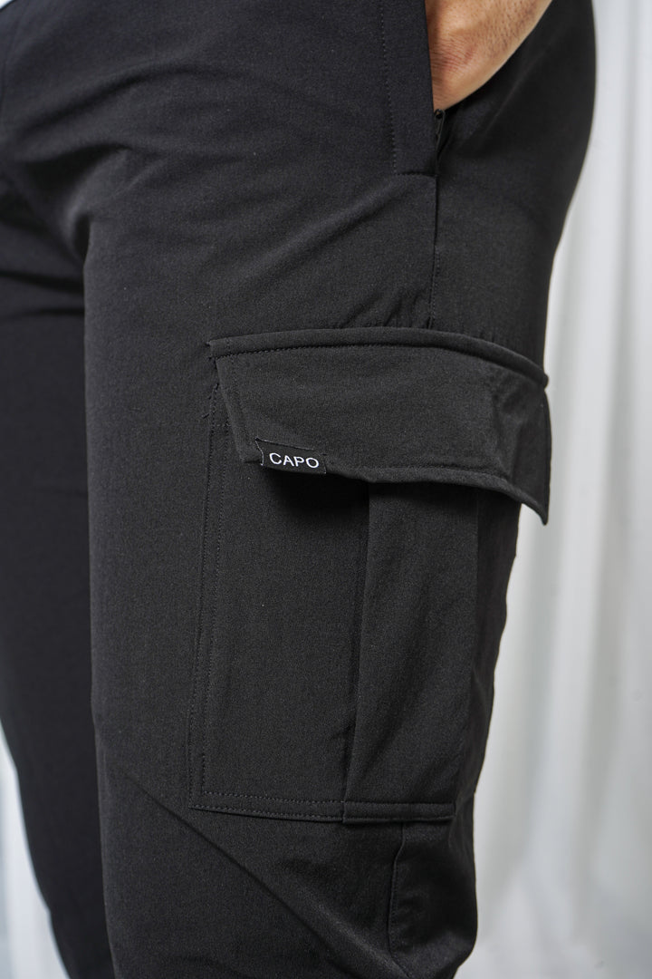 Casual heren cargobroek slim fit met ritsen aan de enkels, ideaal voor een aanpasbare look en stijl.