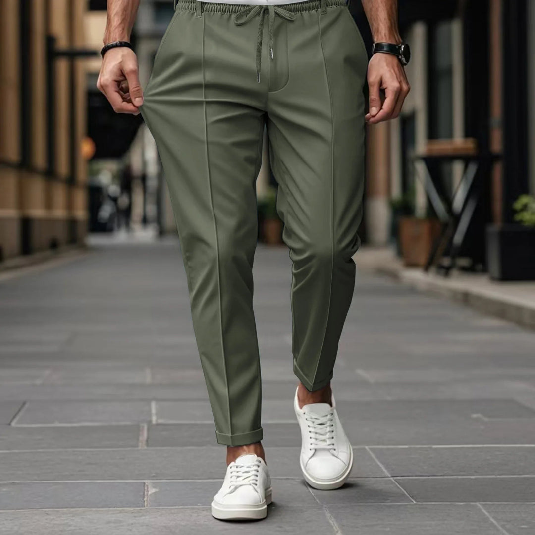 Heren slim fit pantalon, geschikt als kantoor broek of voor casual chic evenementen.