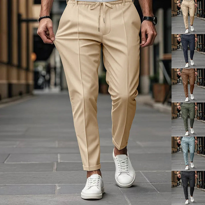 Moderne zakelijke herenbroek slim fit, ideaal voor mannen die comfort zoeken in mode.