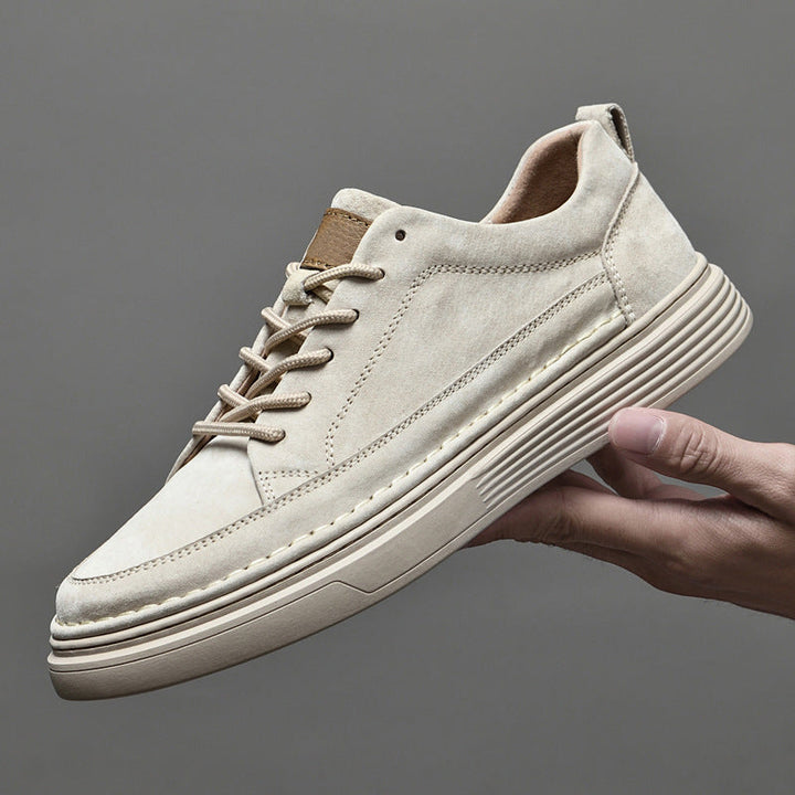 Khaki heren sneakers met dikke zool; perfect voor een casual, stoere look en comfort.