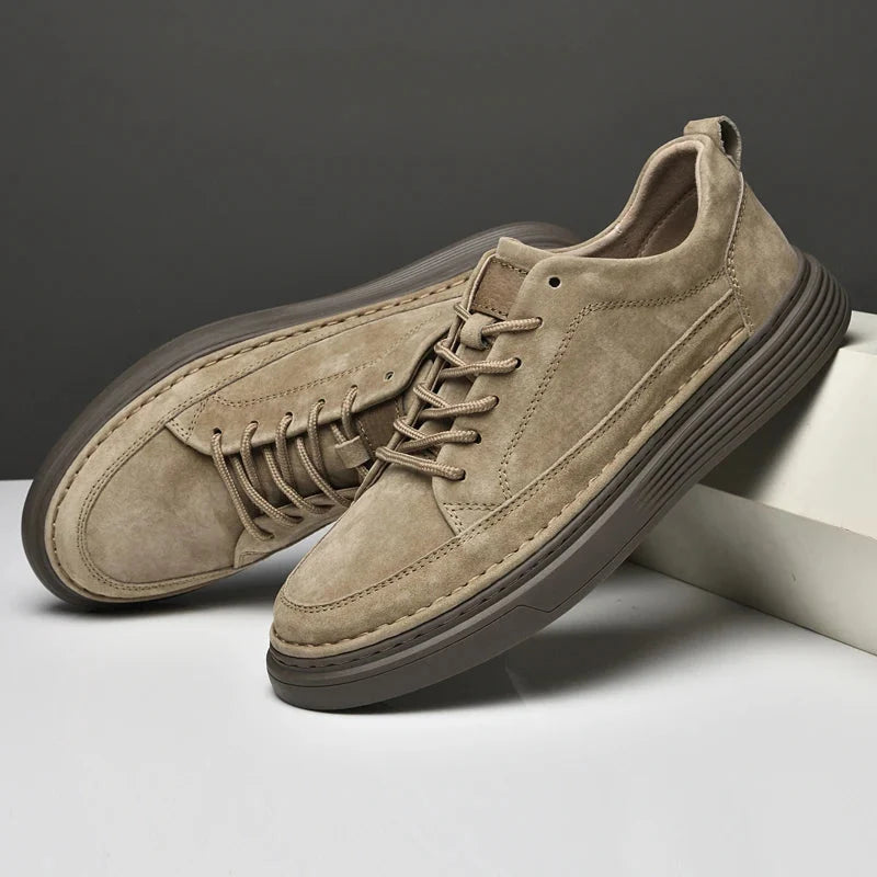 Dikke zool heren sneakers; comfortabele veterschoenen voor een trendy look en dagelijks gebruik.