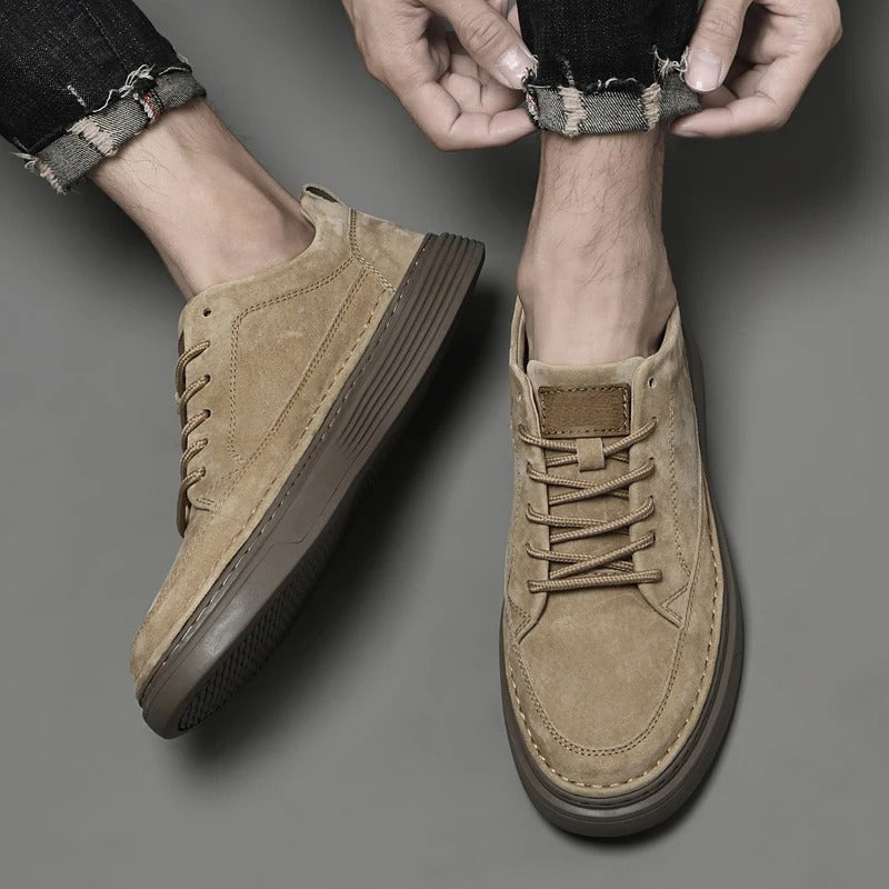 Heren comfort sneakers met robuuste dikke zool; perfect voor dagelijks comfort.