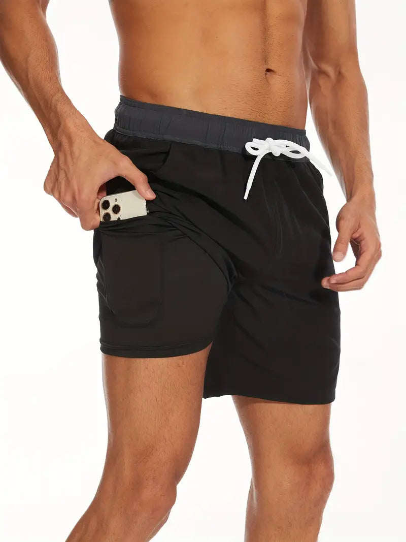 Ademende, sneldrogende heren zwembroek van polyester. Perfecte zwemkleding voor strand, zwembad en zomer.