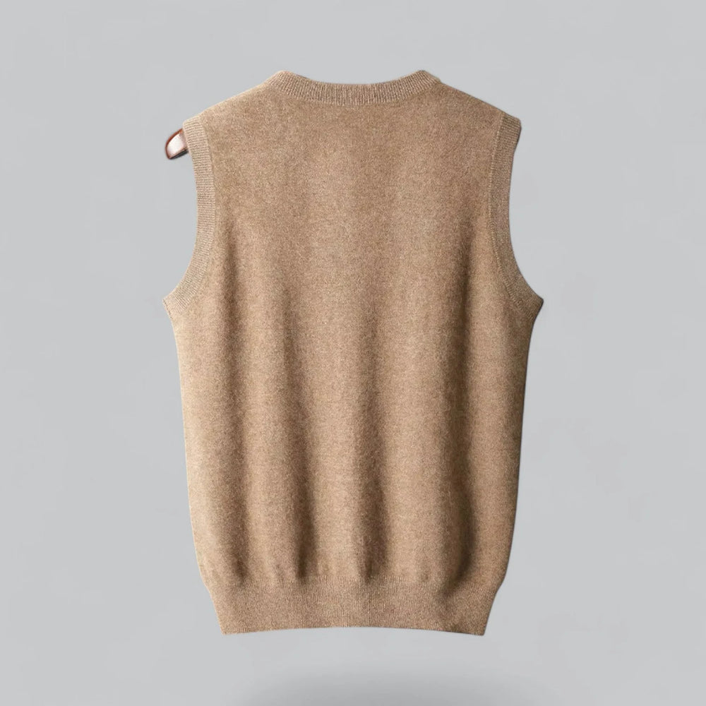 Comfortabele heren V-hals spencer in donkerblauw, zacht breisel, ideaal voor herfst & winter.