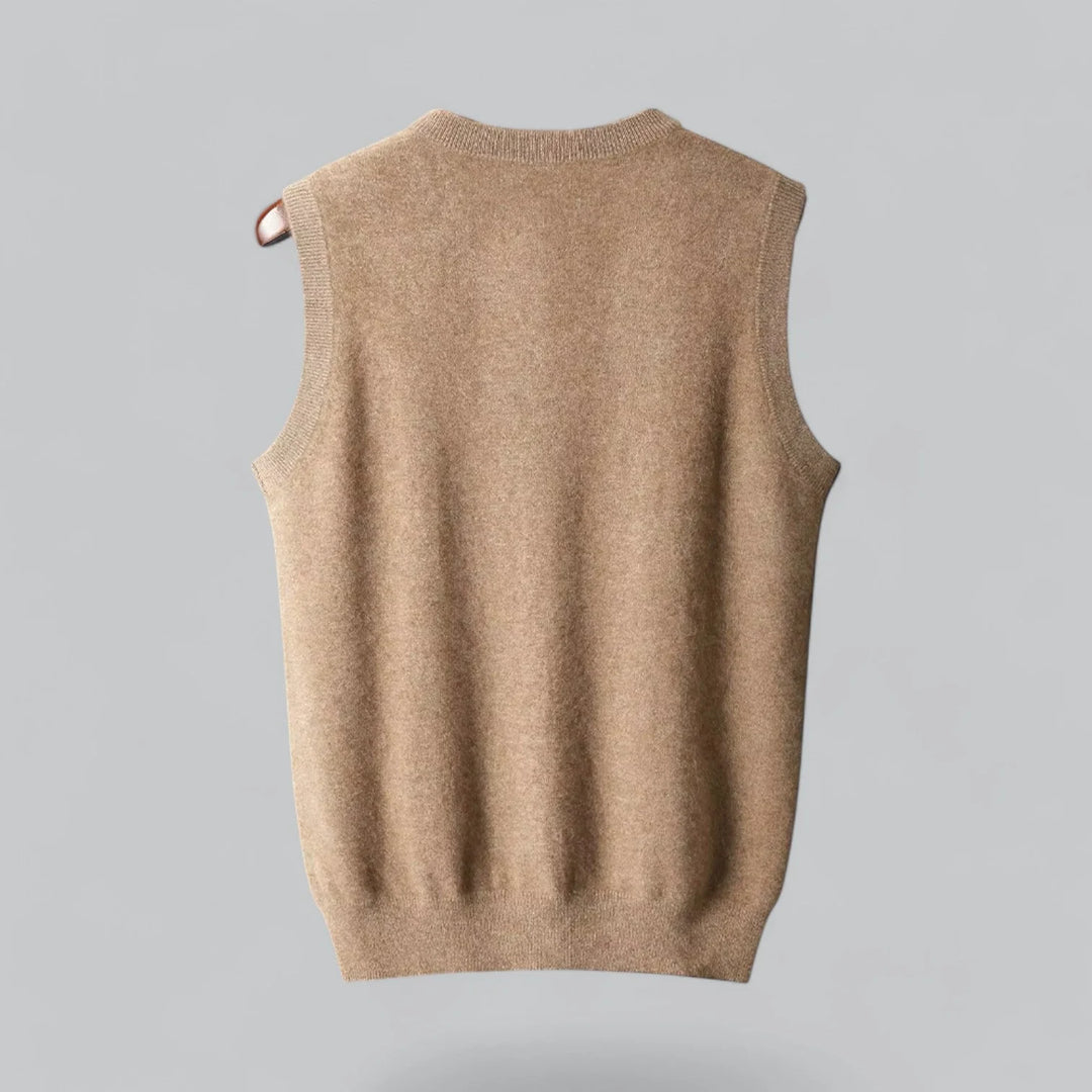 Comfortabele heren V-hals spencer in donkerblauw, zacht breisel, ideaal voor herfst & winter.