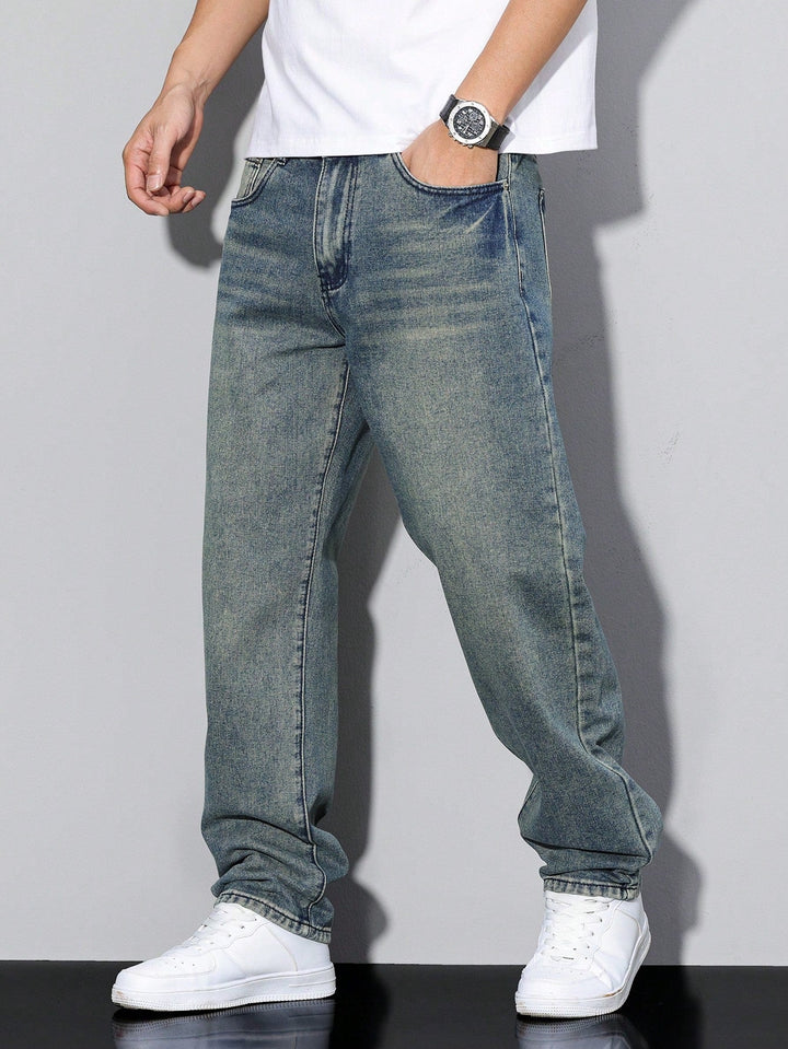 Comfortabele spijkerbroek Evan. Heren jeans met rechte pijpen, veelzijdig en perfect voor casual mode.