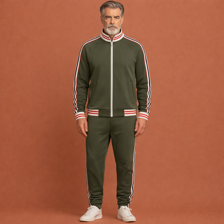 Stijlvol heren trainingspak met trendy streepdetails; een complete set voor vrijetijd of sport.
