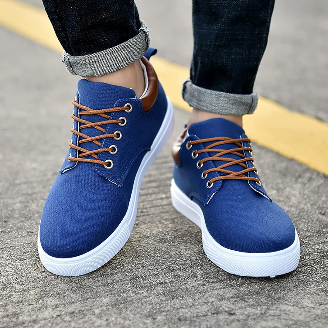Veelzijdige heren sportschoenen, geschikt voor zowel sport als casual outfits.