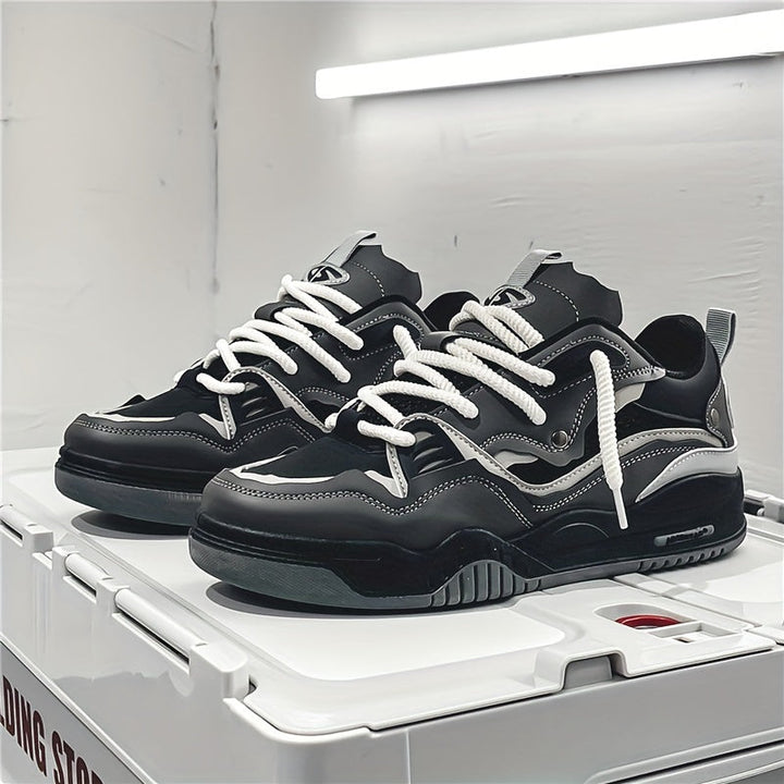 Comfortabele herensneakers, ideaal als casual schoeisel met een trendy, sportief design.