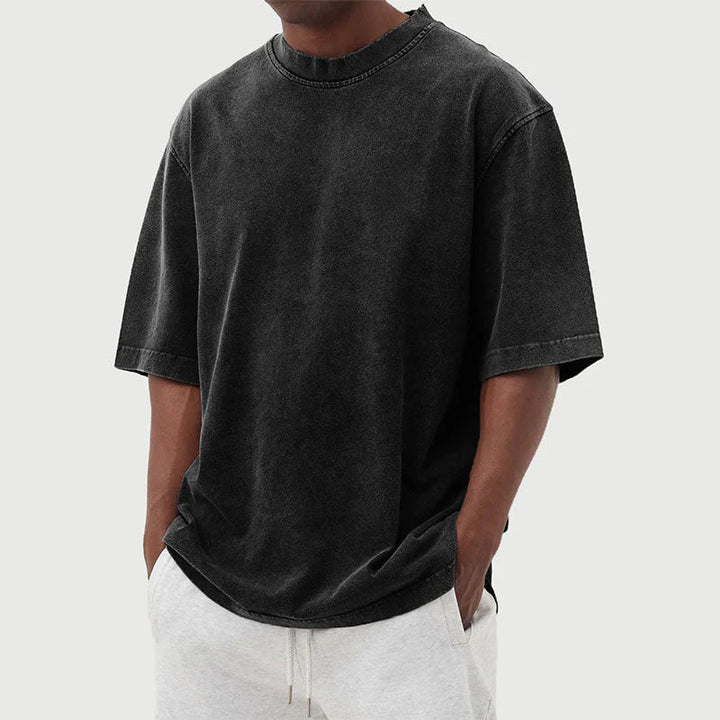 Comfortabel heren t-shirt, relaxed fit, met subtiele gewassen look. Veelzijdig voor casual lagen of solo.
