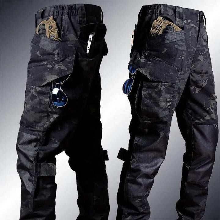 Volledige tactische heren camouflage set. Gevechtskleding voor outdoor, survival en airsoft. Duurzaam & functioneel.