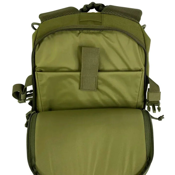 Duurzame tactische rugzak voor heren, ideaal voor survival en outdoor activiteiten.