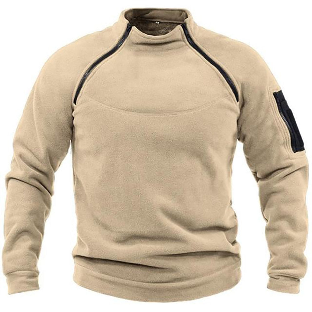 Zwarte tactische heren trui, warm en comfortabel. Essentieel voor outdoor avonturen in de winter.