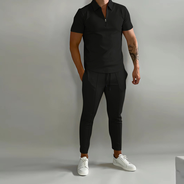 Sportief heren joggingpak, perfect voor training en actieve dagen. Comfortabele sportkleding voor elke man.