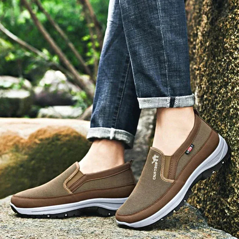 Orthopedische heren sneakers, bieden effectieve pijnverlichting en comfort voor gezonde voeten bij dagelijks gebruik.