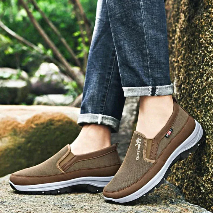 Orthopedische heren sneakers, bieden effectieve pijnverlichting en comfort voor gezonde voeten bij dagelijks gebruik.