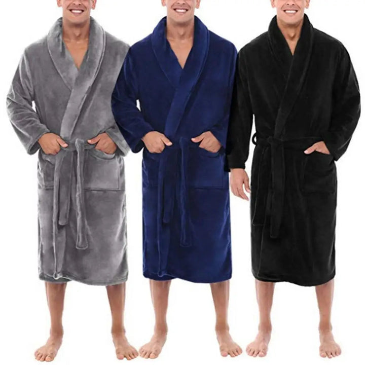 Comfortabele heren badjas, fleece, met sjaalkraag; ideaal voor ontspanning na douche of als huispak.