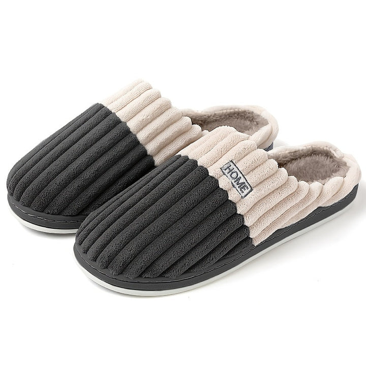 Heren winter pantoffels met fluffy voering, antislip en warmhoudend voor koude dagen.