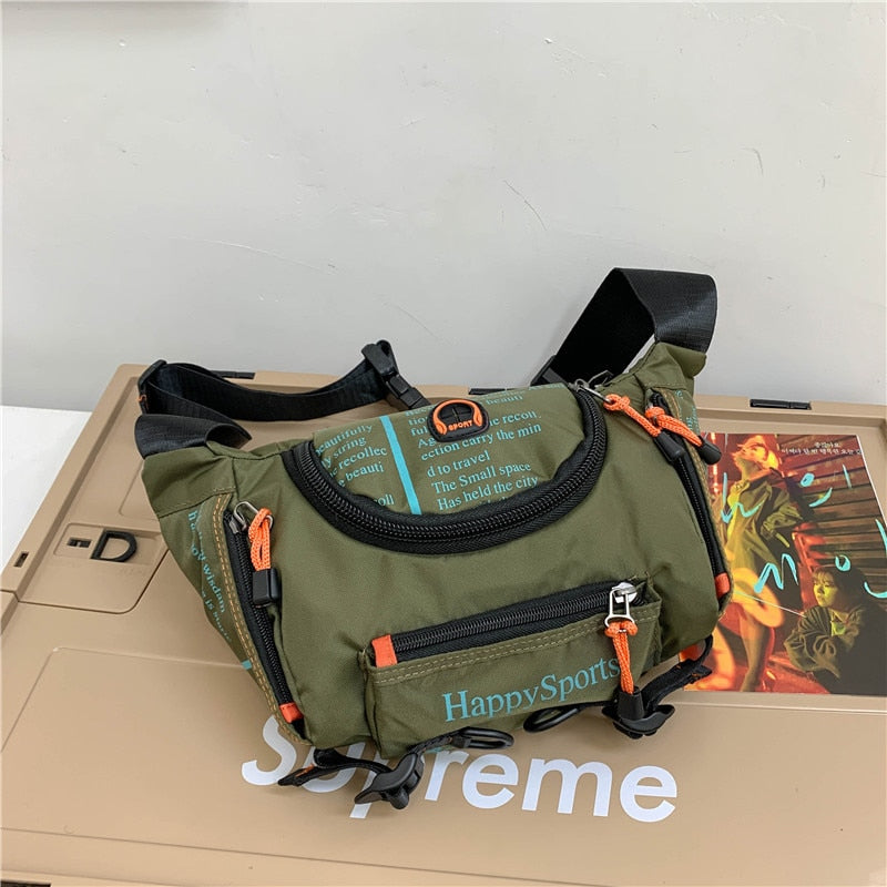 Praktische heren heuptas, waterafstotend, perfect voor wandelen en outdoor activiteiten.
