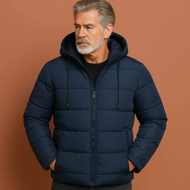Comfortabele herenjas met capuchon, sherpa gevoerd voor ultieme warmte en bescherming tegen de kou.