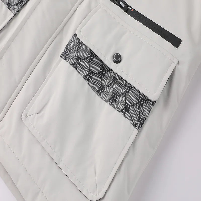 Tijdloze heren winterparka met capuchon, combineert warmte, comfort en een stijlvolle look.