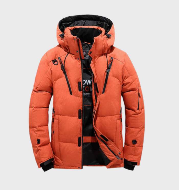 Volledig beeld heren winterparka: waterdicht, warm en winddicht met capuchon. Perfecte casual outdoor jas voor heren.